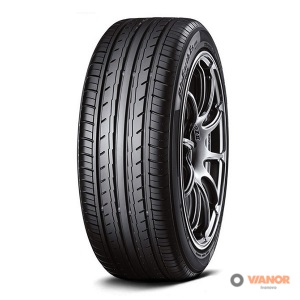 Yokohama BluEarth-Es ES32A 235/45 R17 97V